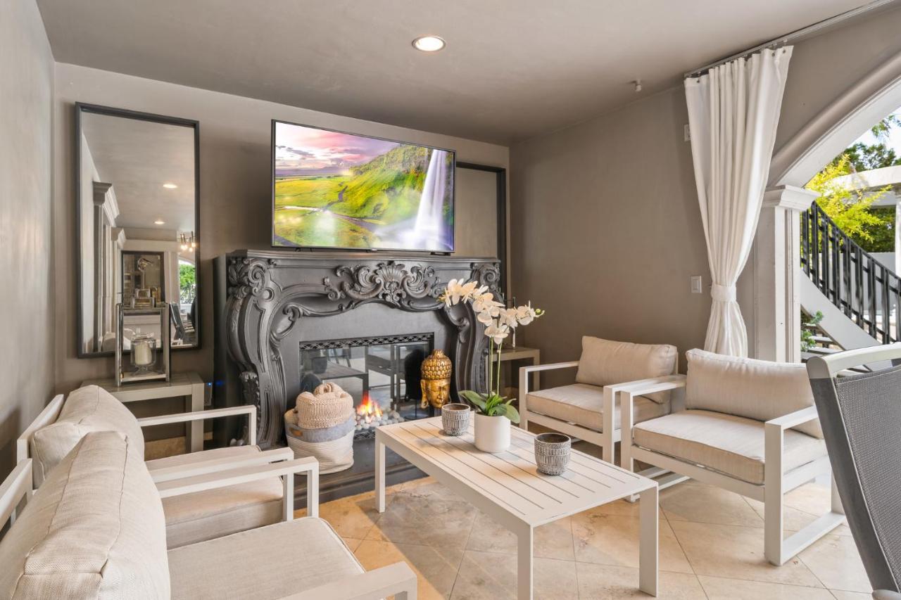 Olympia Luxe Estate *