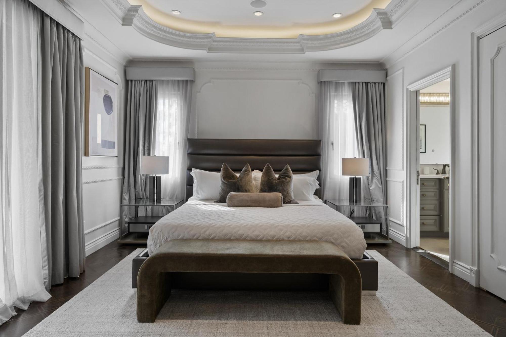 Villa Olympia Luxe Estate