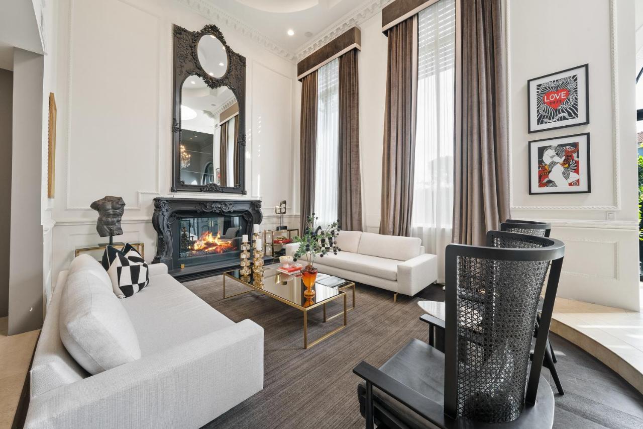 Olympia Luxe Estate * Los Angeles